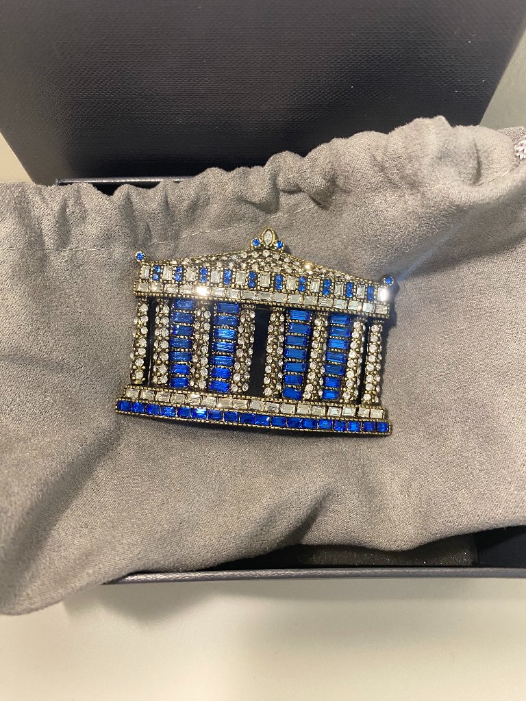Heidi Daus Retired Iconic Monument Greek Parthenon Homage Greece Crystal Pin 150$
